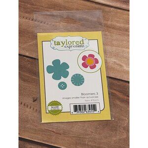 TAYLORED EXPRESSIONS TE625 BLOOMERS 3 NAME STEEL CRAFT DIE FLORAL FLOWER